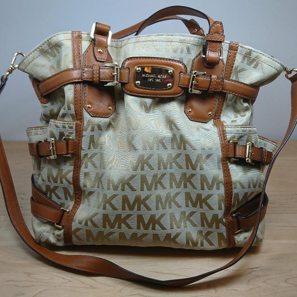 MICHAEL KORS SIGNATURE GANSEVOORT TOTE